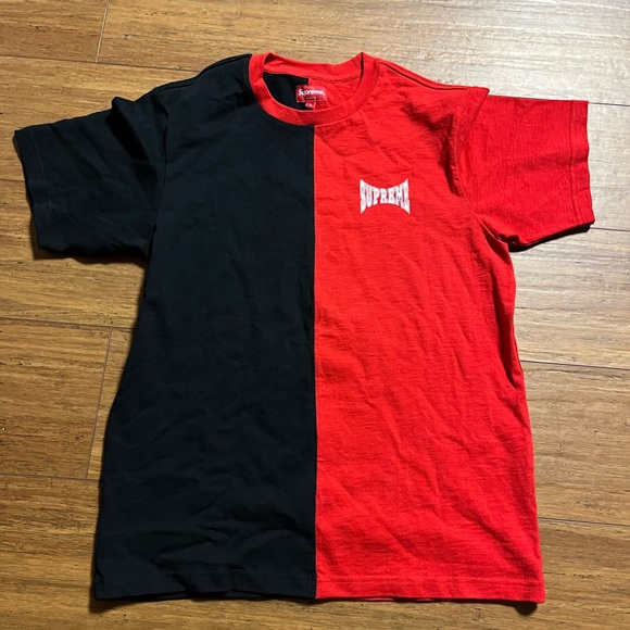 Supreme Split Tee, Great Condition, Size Small - Picture 1 of 3